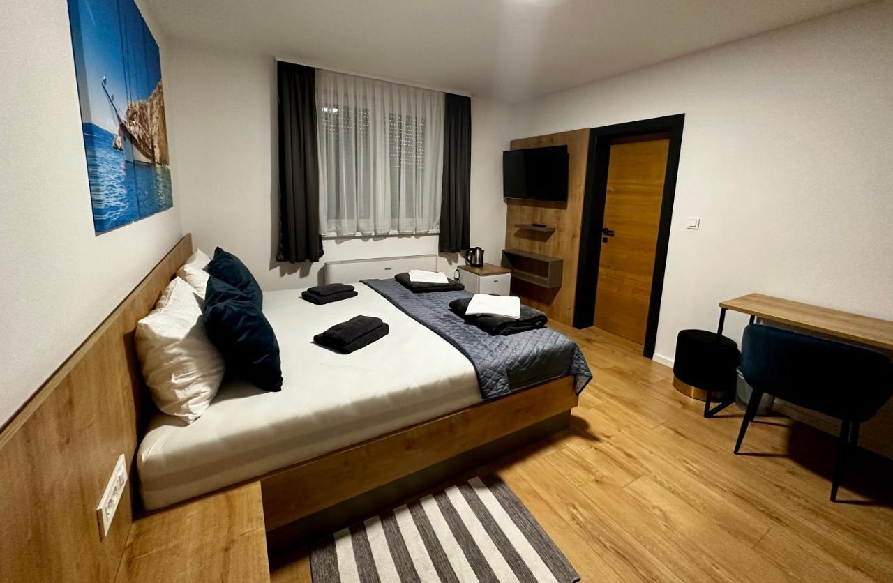 Rooms Slavonski Brod Exterior foto